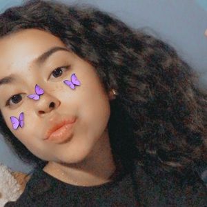 Meet your Posher, Katie chantal